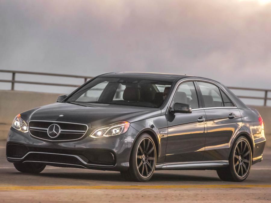  Mercedes-Benz E63 AMG S-Model 2013 года  (US) (фото 6 из 6)